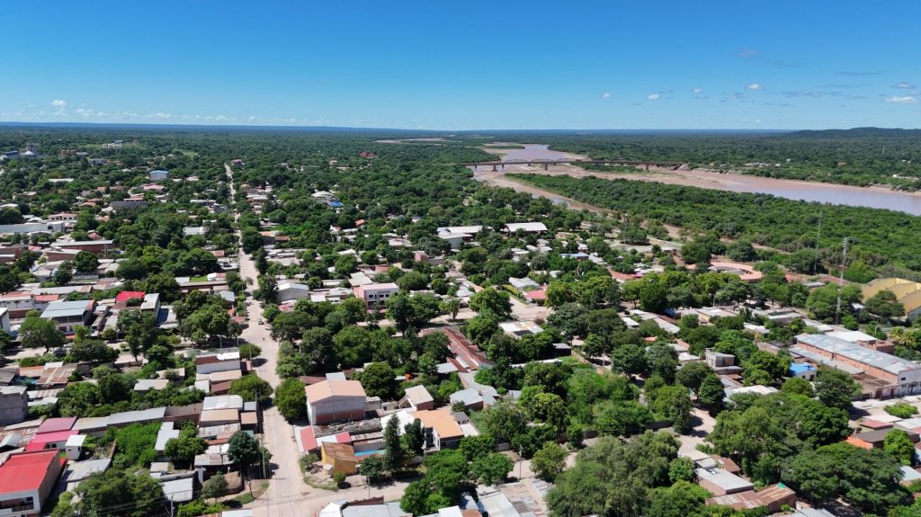 Buena parte de nuestro trabajo transcurre frente a una pantalla, pero también es necesario salir al campo y escuchar a quienes experimentan los efectos de las variaciones en la precipitación.